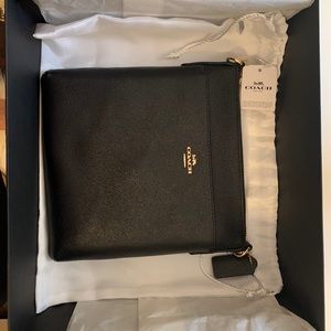 Coach: Kitt Messenger Crossbody bag